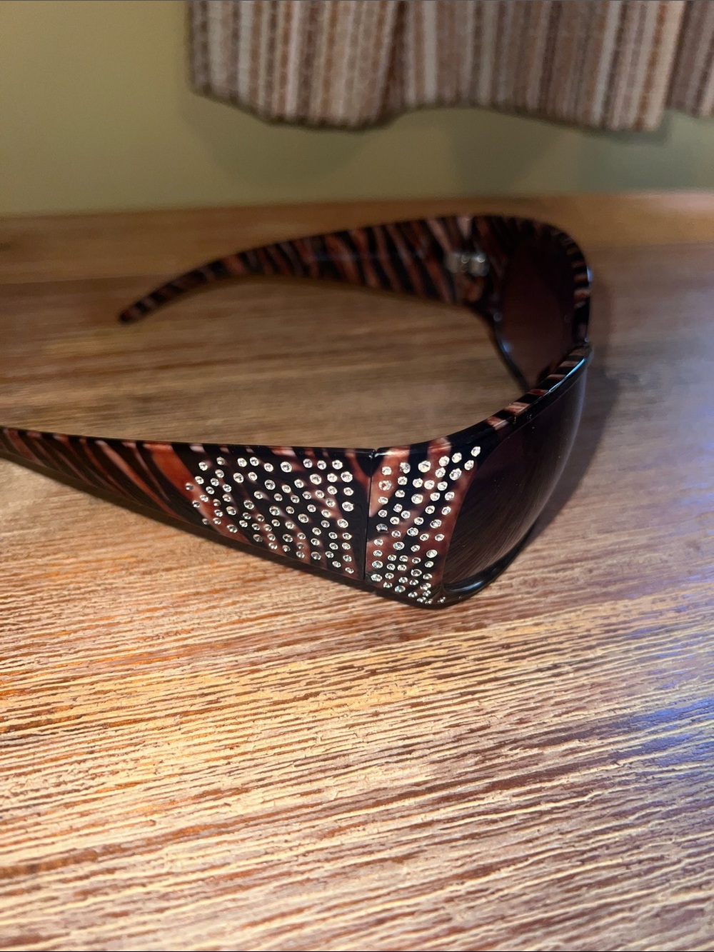 Rhinestone Accent Tortoiseshell Sunglasses - Women